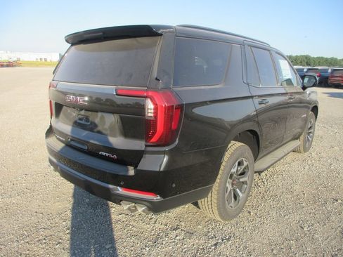 New 2026 GMC Yukon AT4 AWD/4WD image 4