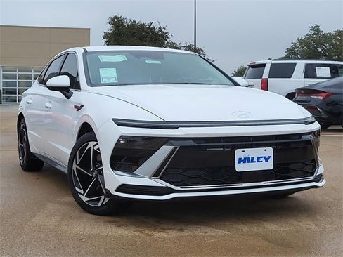 New 2026 Hyundai Sonata SEL image 1