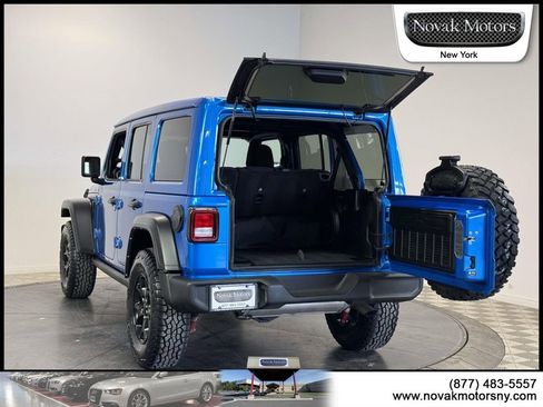 Used 2022 Jeep Wrangler Unlimited Sport AWD/4WD image 9