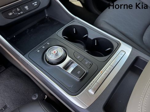 New 2026 Kia Carnival LXS image 16