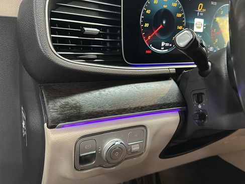 Used 2020 Mercedes-Benz GLE 350 4MATIC image 37