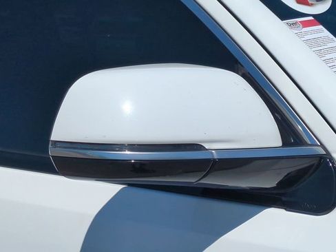 Used 2022 Jeep Wagoneer Series II RWD image 12