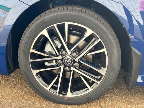 New 2026 Toyota Camry XLE image 25