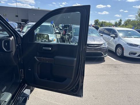 Used 2019 GMC Sierra 1500 Denali w/ Driver Alert Package II AWD/4WD image 12