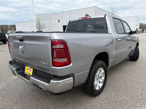 Used 2024 RAM 1500 Laramie AWD/4WD image 3