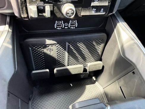 New 2026 RAM 1500 Big Horn AWD/4WD image 24