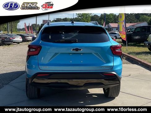 Used 2025 Chevrolet Trax ACTIV w/ Sunroof Package FWD image 6