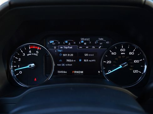 Used 2022 Ford F350 Platinum w/ FX4 Off-Road Package image 25