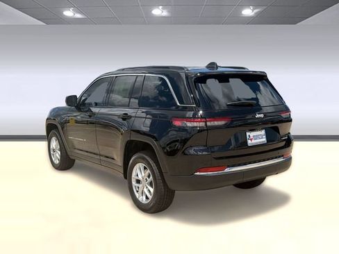New 2026 Jeep Grand Cherokee Laredo RWD image 3