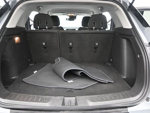 Used 2023 Chevrolet TrailBlazer LT FWD image 19