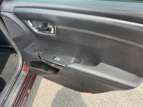 Used 2013 Toyota Avalon XLE Touring FWD image 51