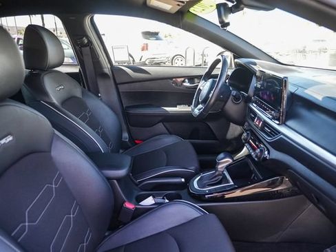 Certified 2023 Kia Forte GT-Line FWD image 17