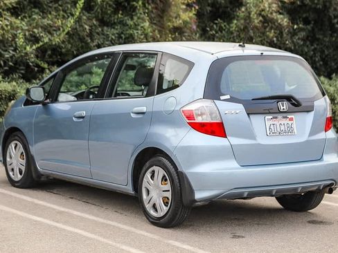Used 2011 Honda Fit image 6