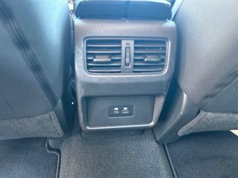 Used 2023 Nissan Rogue SV AWD/4WD image 24