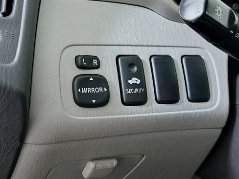 Used 2007 Toyota Highlander 2WD Hybrid image 16