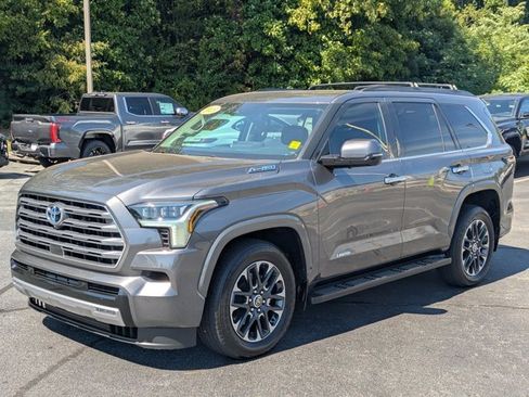 Used 2023 Toyota Sequoia Capstone image 3