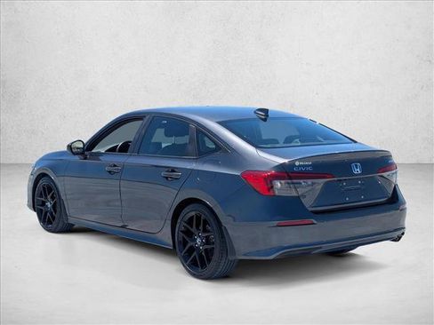 Used 2023 Honda Civic Sport image 8