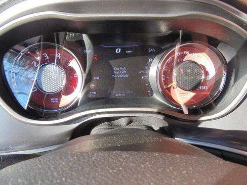 Used 2020 Dodge Challenger SRT Hellcat image 19