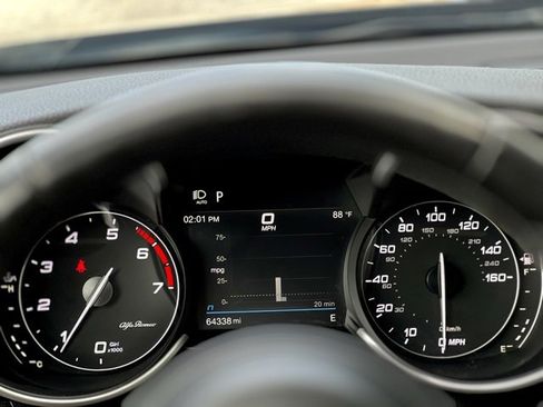 Used 2022 Alfa Romeo Giulia Sprint image 39