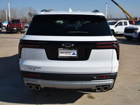 New 2026 Chevrolet Traverse LT w/ Driver Confidence Package image 5
