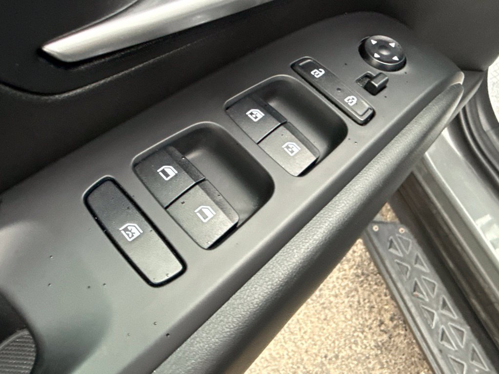 Used 2024 Hyundai Santa Cruz Night AWD/4WD image 18
