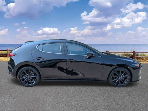 Used 2025 MAZDA MAZDA3 s Sport FWD image 9