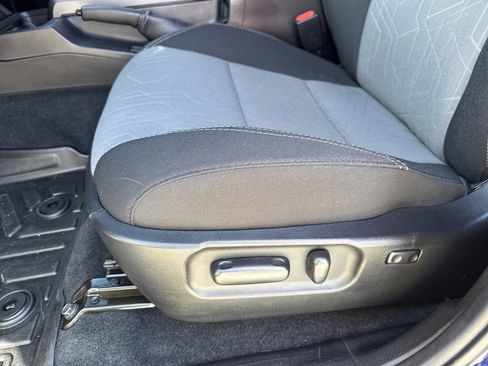 Used 2023 Toyota Tacoma TRD Sport image 12