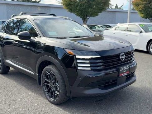 New 2026 Nissan Kicks SR w/ SR Premium Package image 6