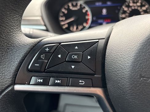 Used 2023 Nissan Altima 2.5 SV image 19