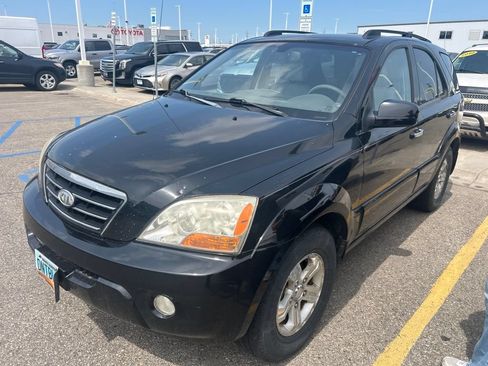 Used 2008 Kia Sorento EX w/ Appearance Pkg AWD/4WD image 2