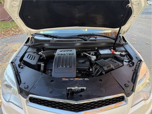 Used 2015 Chevrolet Equinox LTZ image 12