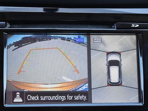 Used 2017 Nissan Rogue SV w/ SV Premium Package image 9