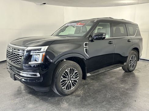 New 2025 Nissan Armada Platinum image 8