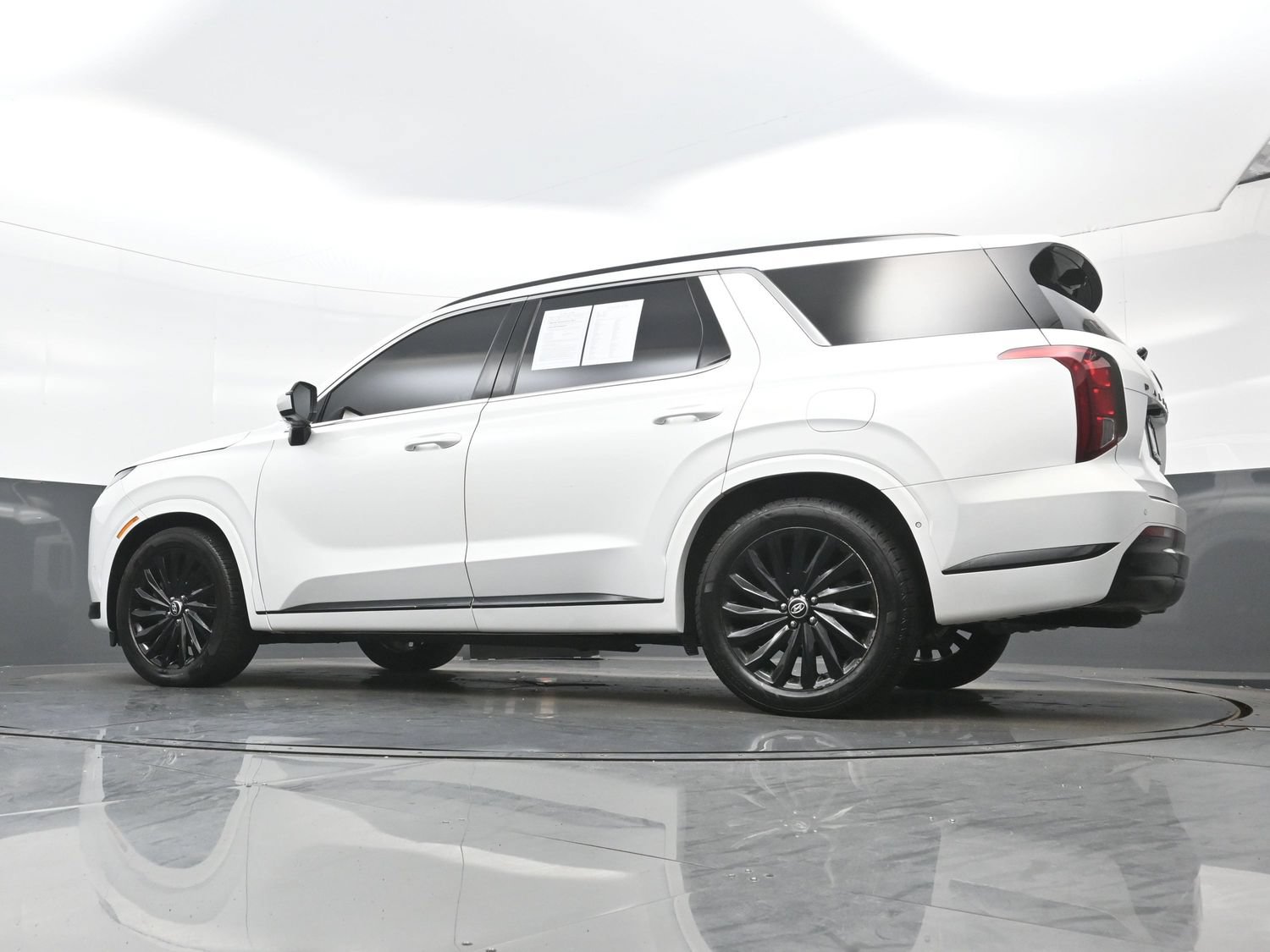 Certified 2024 Hyundai Palisade Calligraphy AWD/4WD image 31
