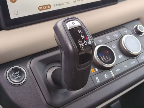 Used 2020 Land Rover Defender 110 S image 26