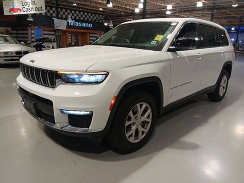Used 2022 Jeep Grand Cherokee L Limited AWD/4WD image 1