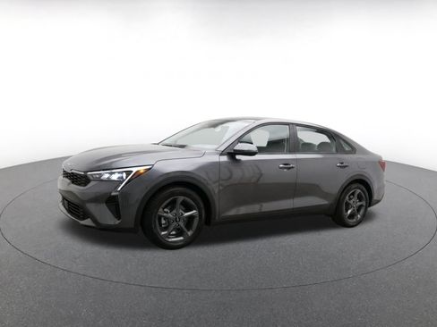 Used 2026 Kia K4 FWD image 3