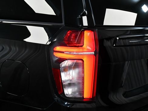 Used 2023 Chevrolet Tahoe Z71 w/ Z71 Off-Road Package image 93