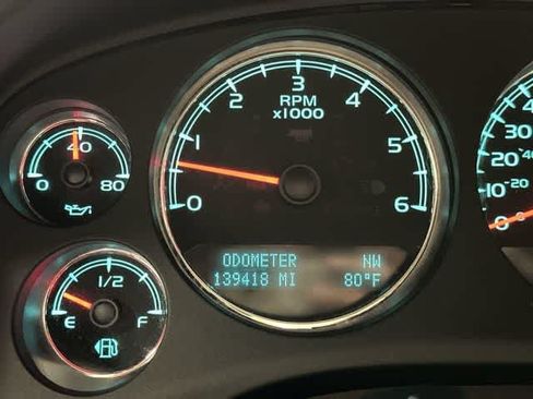 Used 2013 GMC Sierra 1500 SLT w/ SLT Convenience Package AWD/4WD image 16