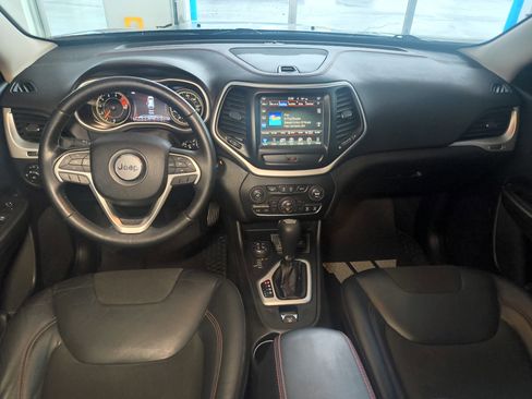 Used 2017 Jeep Cherokee Trailhawk w/ Comfort/Convenience Group image 8