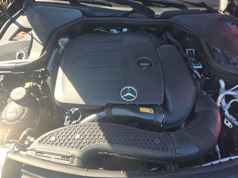 Used 2020 Mercedes-Benz E 350 Sedan w/ Premium Package image 15