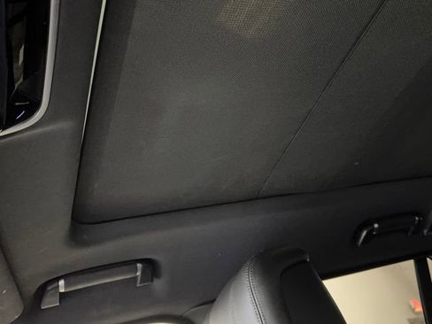 Used 2020 Land Rover Range Rover HSE image 19