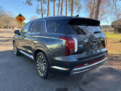 Used 2024 Hyundai Palisade Calligraphy image 5