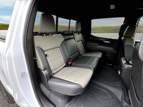 Used 2024 Chevrolet Silverado 1500 ZR2 w/ Technology Package AWD/4WD image 17