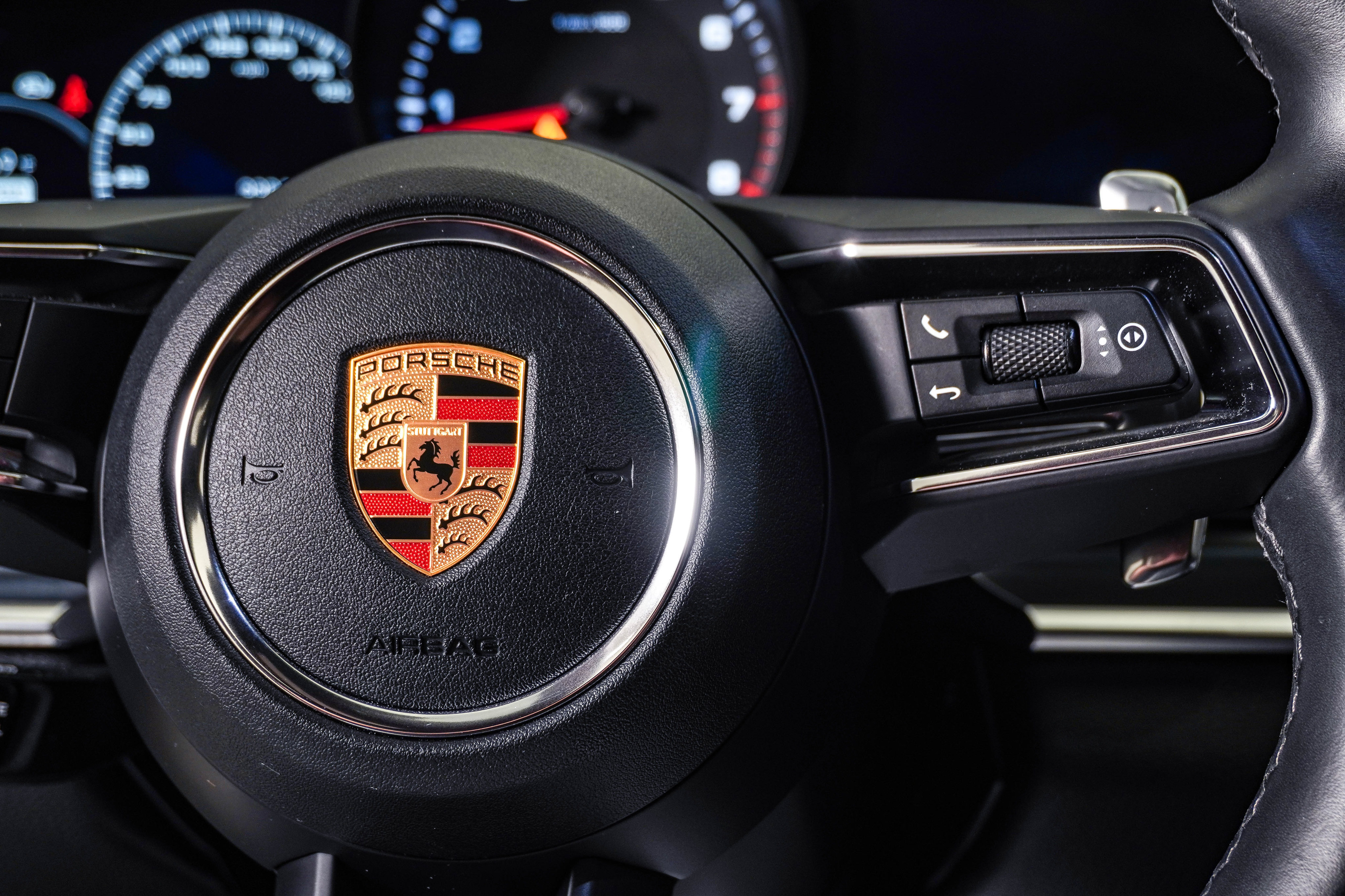 Certified 2023 Porsche Panamera image 20