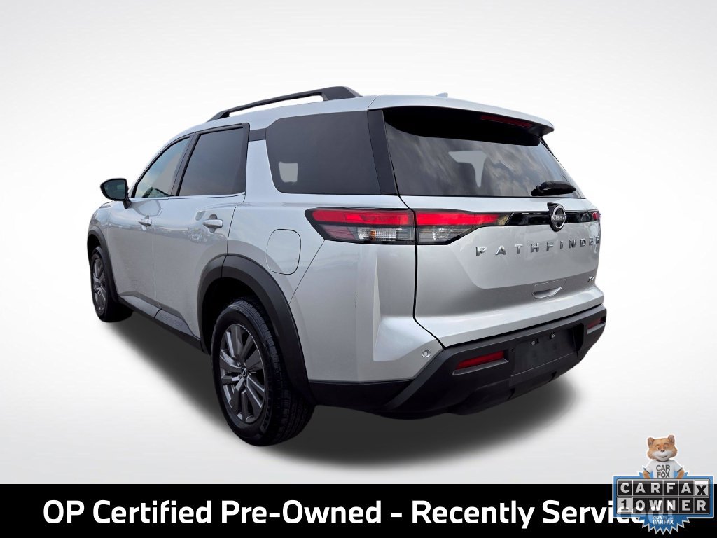 Used 2024 Nissan Pathfinder SV FWD image 3