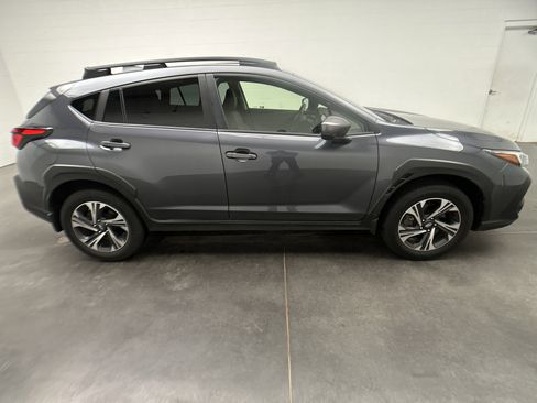 Used 2024 Subaru Crosstrek 2.0i Premium AWD/4WD image 9