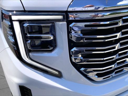 Used 2023 GMC Sierra 1500 Denali w/ Technology Package AWD/4WD image 27