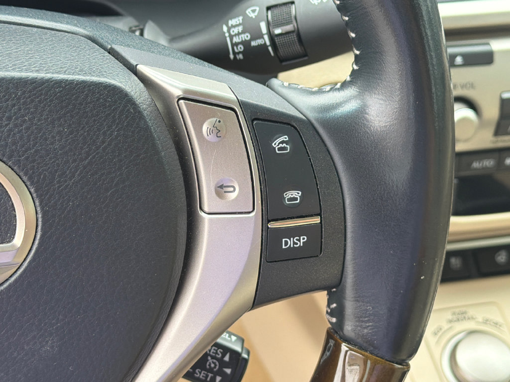 Used 2015 Lexus ES 350 w/ Luxury Package FWD image 27