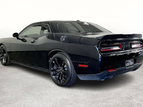 Used 2022 Dodge Challenger R/T w/ Blacktop Package image 17